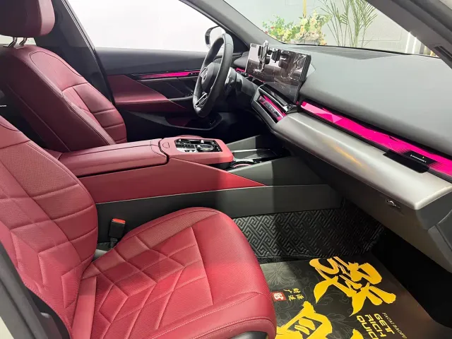 BMW 5 Series — Фото автомобиля 14