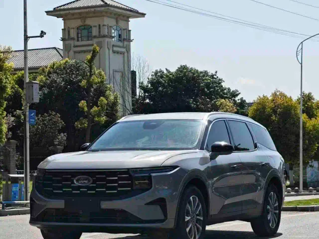 Фотография автомобиля — Ford Edge