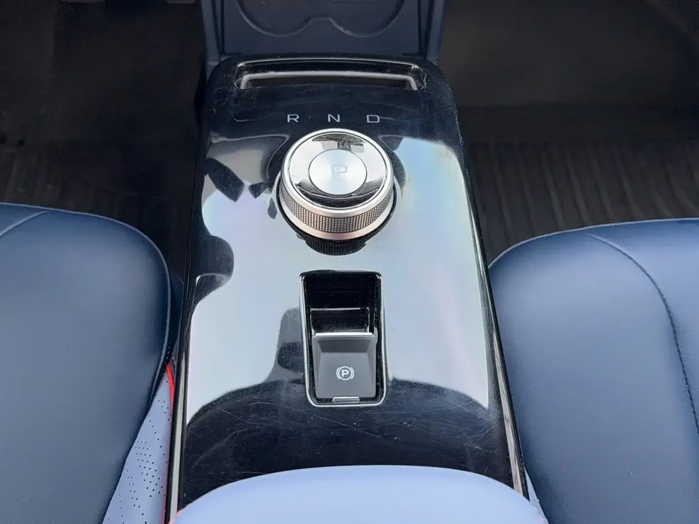 Geely Geometry Geely Geometry E Firefly 2022 401KM Thunder Tiger 4-Seater — Фото автомобиля 9