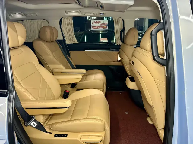 GAC Trumpchi E8 — Фото автомобиля 10