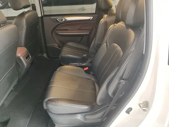 GAC Trumpchi M6 — Фото автомобиля 16