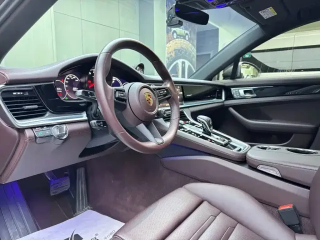 Porsche Panamera — Фото автомобиля 8