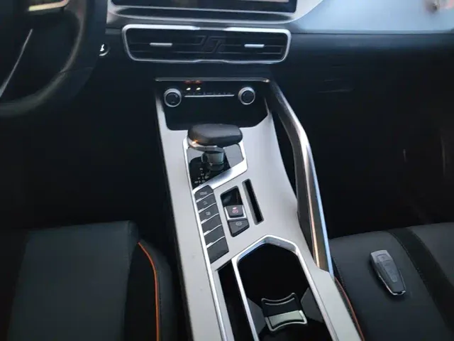 Geely Binyue — Фото автомобиля 13