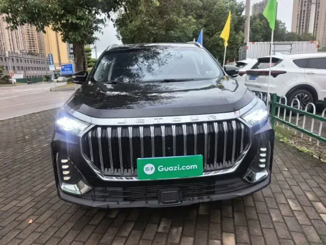 Jetour X90 Plus — Фото автомобиля 2