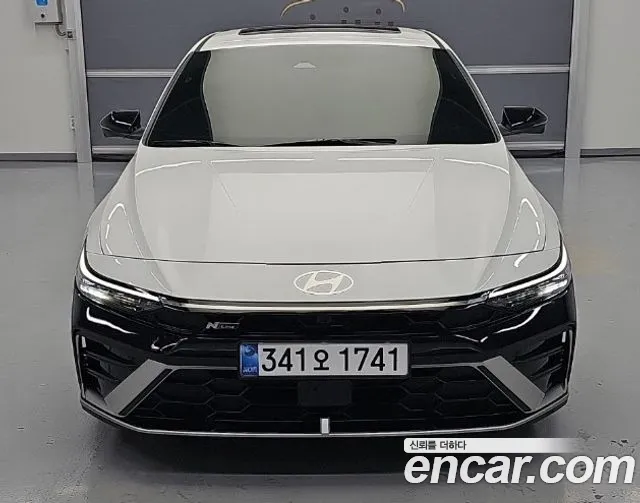 Hyundai Avante CN7 — Фото автомобиля 2