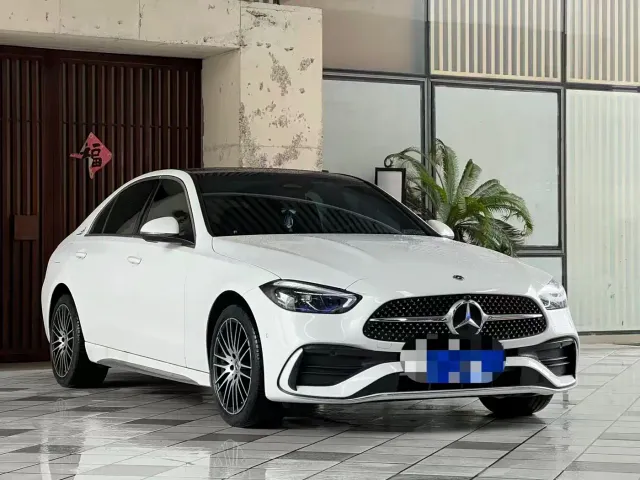 Mercedes-Benz C-Class — Фото автомобиля 2