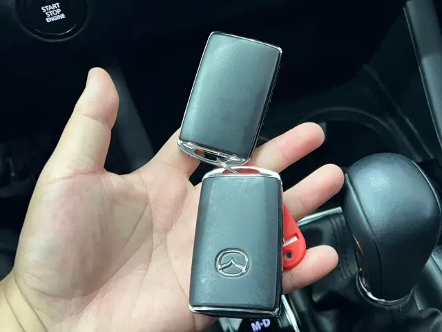 Mazda Axela — Фото автомобиля 18