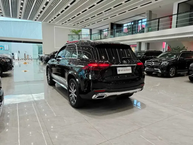 Mercedes-Benz GLE-Class — Фото автомобиля 27