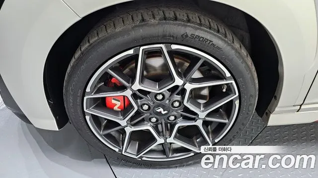 Hyundai Kona Новый Kona Бензин 2.0 2WD — Фото автомобиля 5