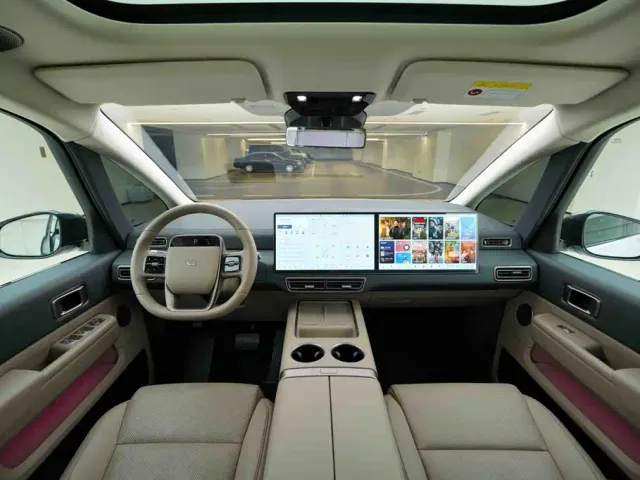 Li Auto MEGA — Фото автомобиля 17