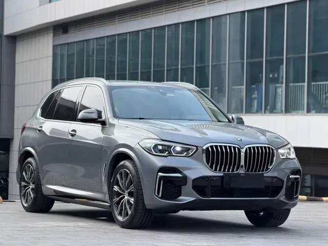 BMW X5 — Фото автомобиля 2