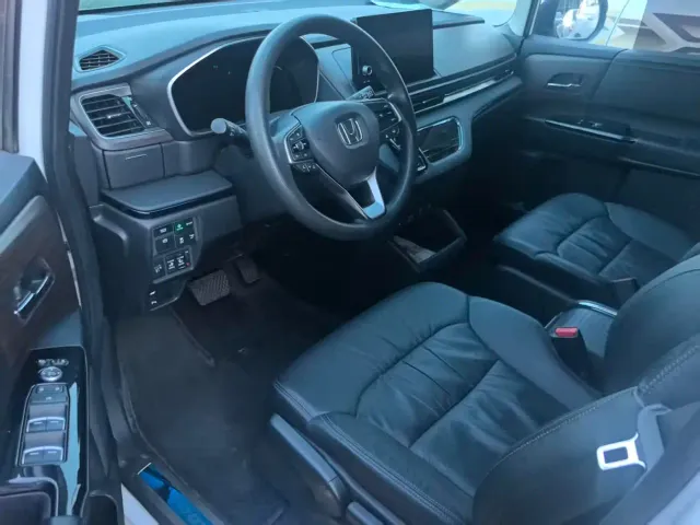 Honda Odyssey — Фото автомобиля 3
