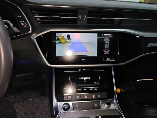 Audi A7L — Фото автомобиля 4