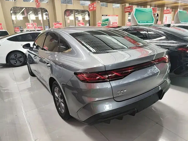 BYD Qin L — Фото автомобиля 4