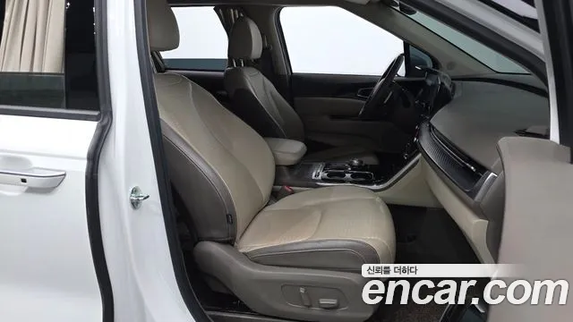 Kia Canival Carnival 4 поколение Бензин 7 мест Hi-Limousine — Фото автомобиля 9