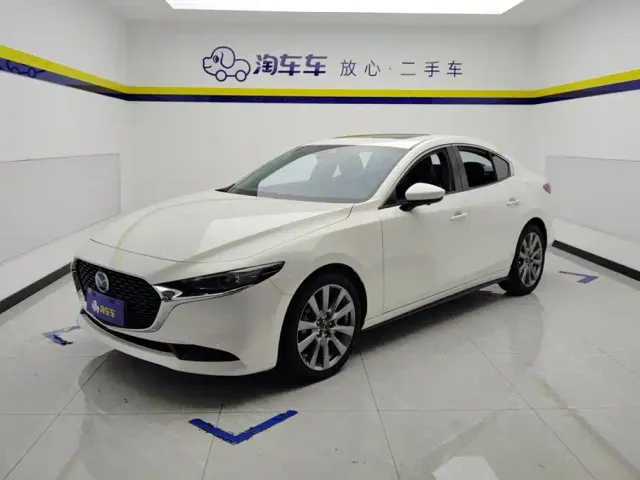 Фотография автомобиля — Mazda Axela