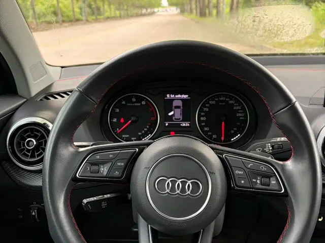 Audi Q2L — Фото автомобиля 14