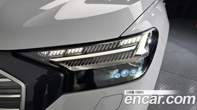 Audi Q4 e-tron — Фото автомобиля 22