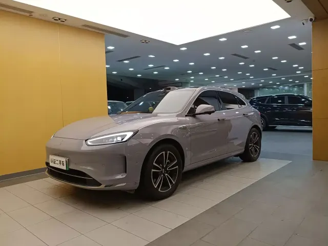 Фотография автомобиля — Aito M5