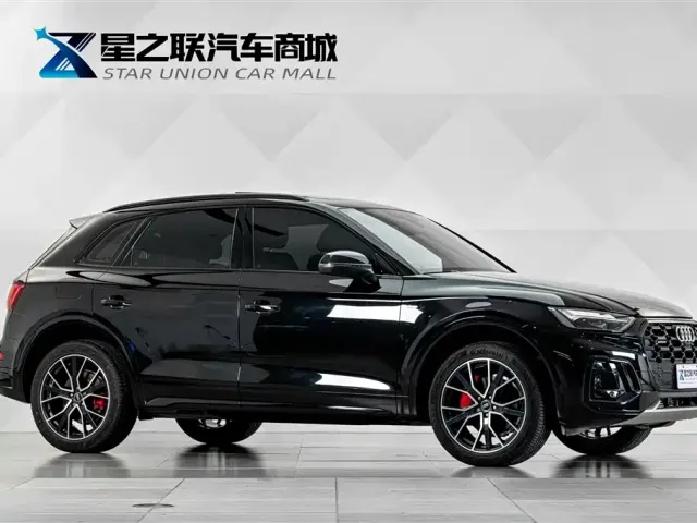 Audi Audi Q5L 2024 Model 40 TFSI Luxury Dynamic — Фото автомобиля 5
