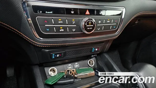 KG_Mobility_Ssangyong Rexton Новый Rexton Sport Khan Дизель 2.2 4WD — Фото автомобиля 17