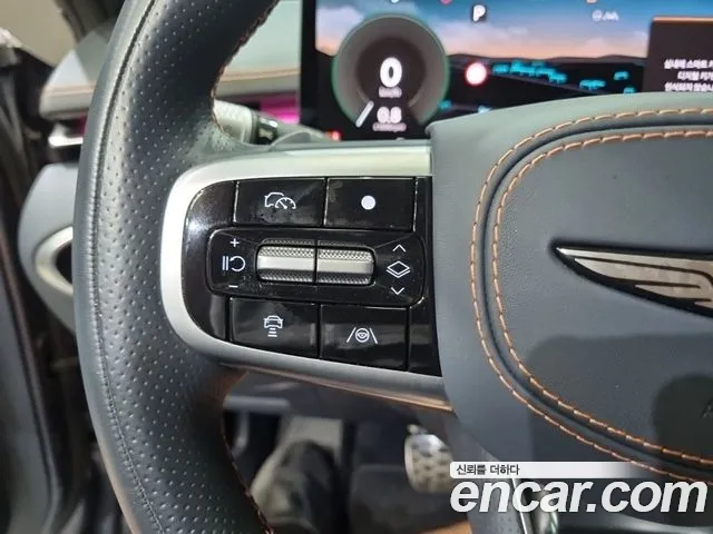 Genesis GV70 — Фото автомобиля 12