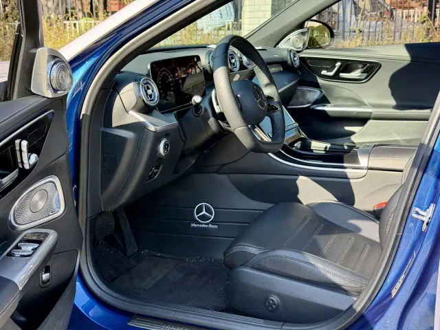 Mercedes-Benz C-Class — Фото автомобиля 5