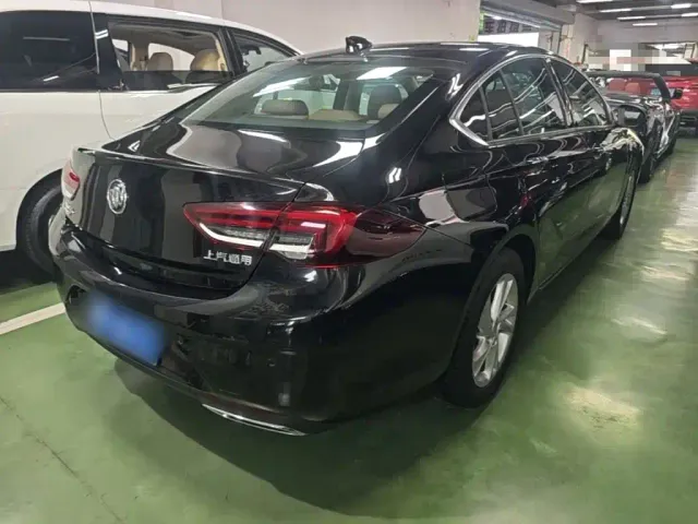 Buick Regal — Фото автомобиля 6