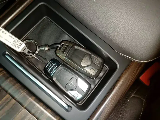 Audi Q5L — Фото автомобиля 8
