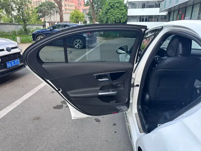 Mercedes-Benz C-Class — Фото автомобиля 29