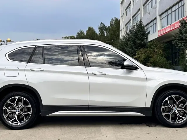 BMW X1 — Фото автомобиля 4