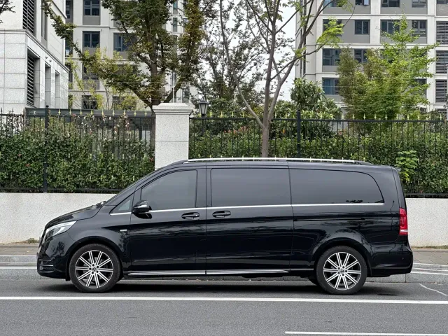 Mercedes-Benz V-Class — Фото автомобиля 3