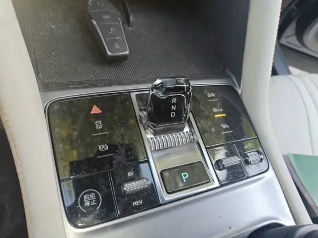 BYD Song PLUS — Фото автомобиля 10