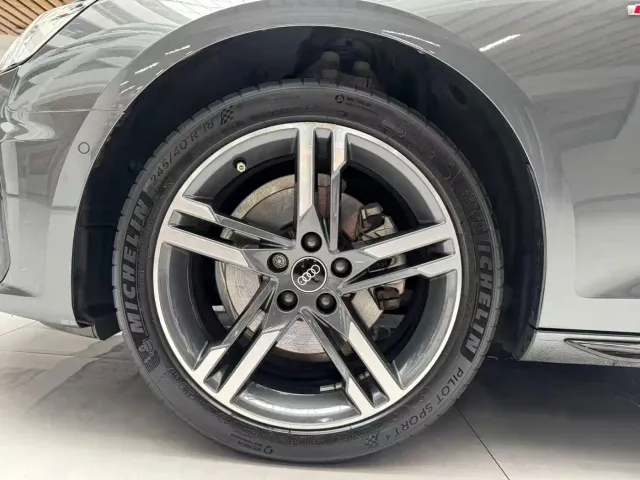 Audi A4L — Фото автомобиля 22