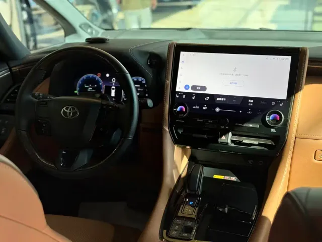 Toyota Alphard — Фото автомобиля 18