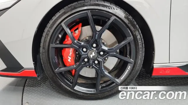 Hyundai Avante CN7 — Фото автомобиля 5