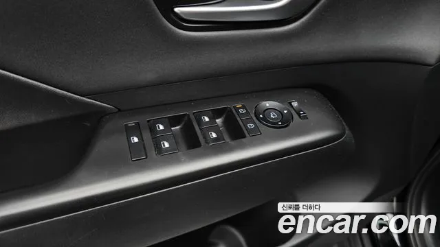 Hyundai Kona Kona (SX2) Бензин 1.6 турбо 2WD — Фото автомобиля 28