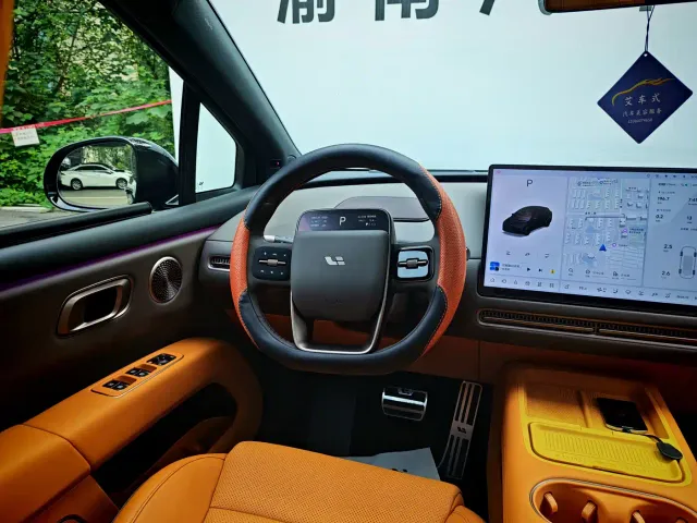 Li Auto i6 — Фото автомобиля 5