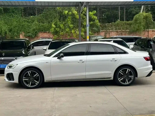Audi A4L — Фото автомобиля 3