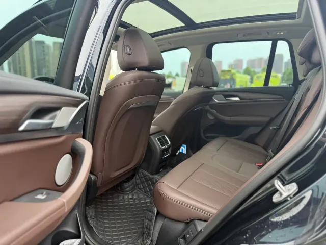 BMW X3 — Фото автомобиля 5