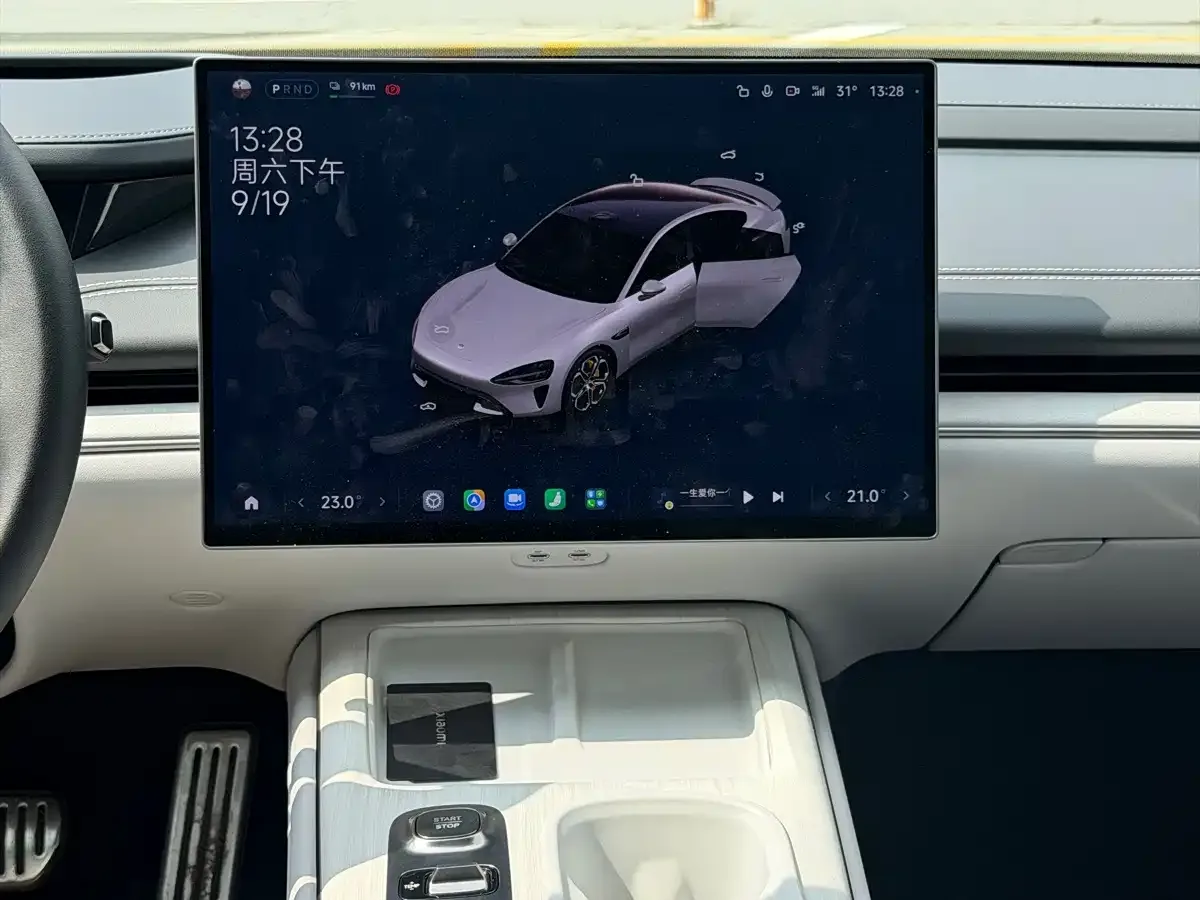 Xiaomi Auto Xiaomi SU7 2024 AWD Extended Range Advanced Smart Driving Max Edition — Фото автомобиля 9