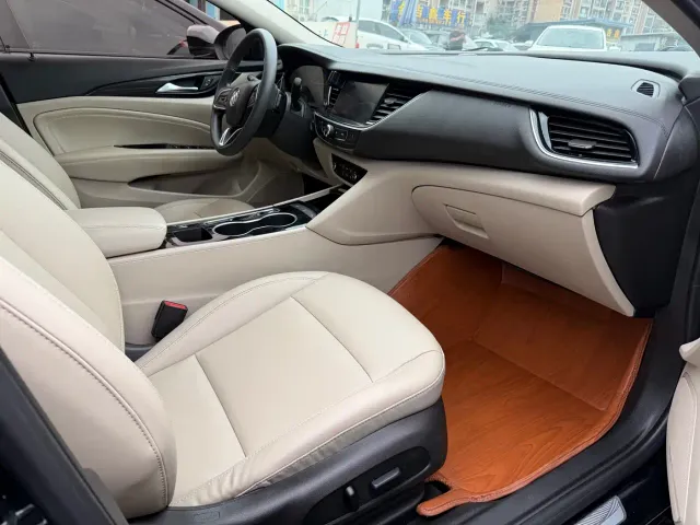 Buick Regal — Фото автомобиля 5