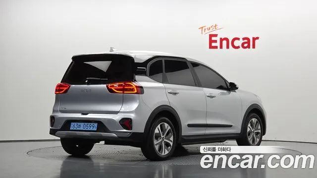 Kia Niro Niro Plus Air — Фото автомобиля 2