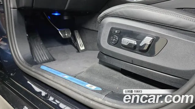 BMW X5 xDrive 40i M Sport — Фото автомобиля 30
