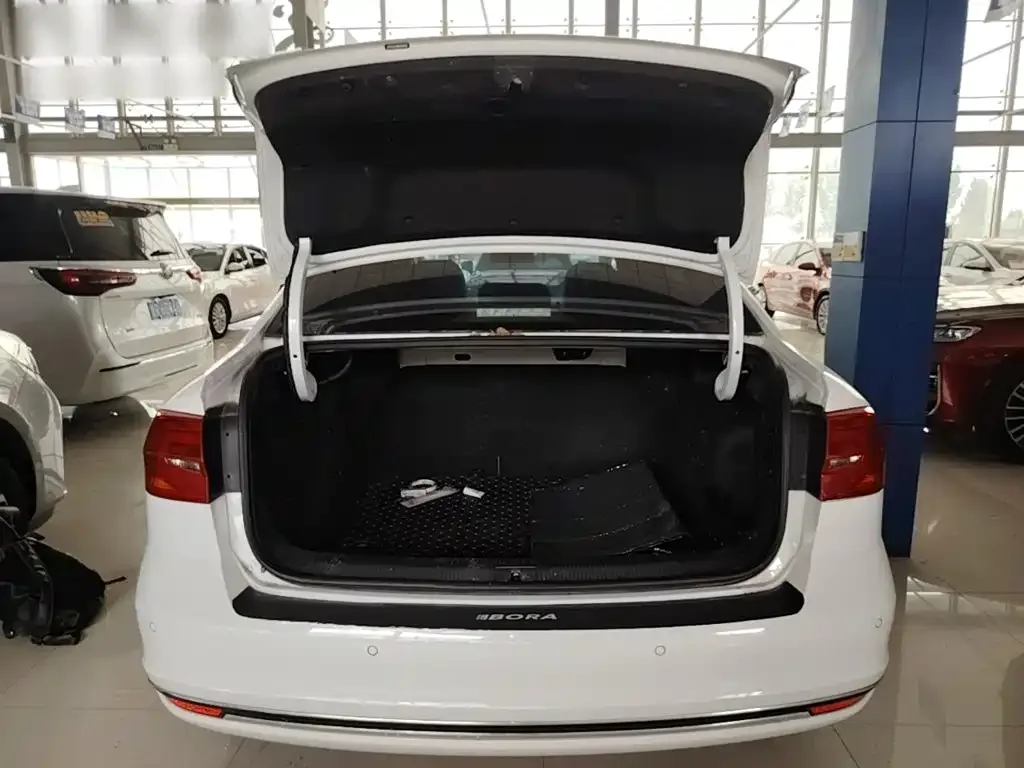 Volkswagen Bora 2019 Facelift Bora Legend 1.5L Automatic Fashion Type China VI — Фото автомобиля 18