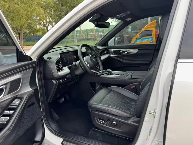 GAC Trumpchi GS8 — Фото автомобиля 4