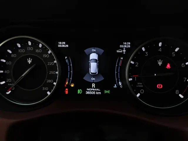 Maserati Levante — Фото автомобиля 14