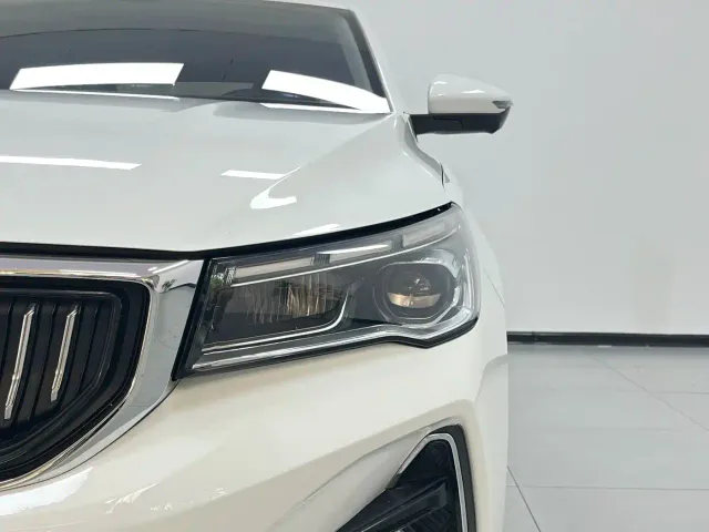 Geely Emgrand 2022 4th Generation 1.5L CVT Premium — Фото автомобиля 14