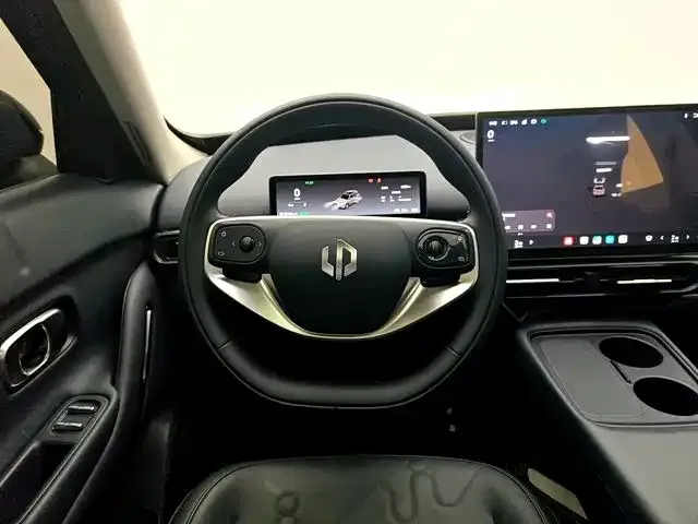Leapmotor A10 — Фото автомобиля 11