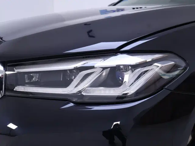 BMW 5 Series — Фото автомобиля 4